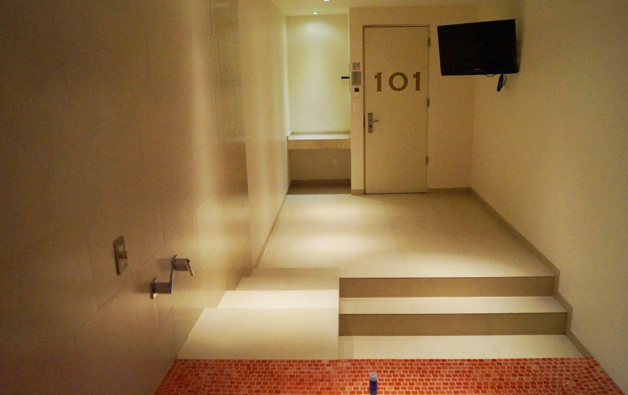 Love Hotel Kron Mexico City Luaran gambar